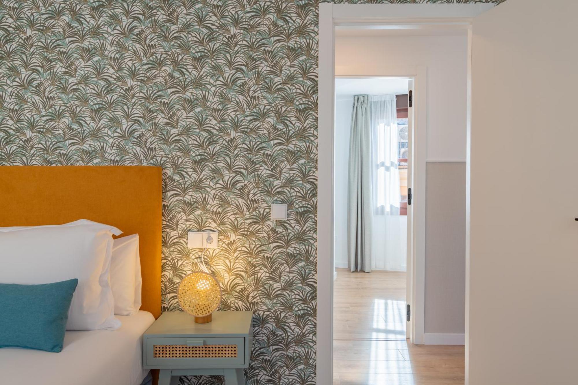 Feelathome Atarazanas Apartments Malaga Exterior photo