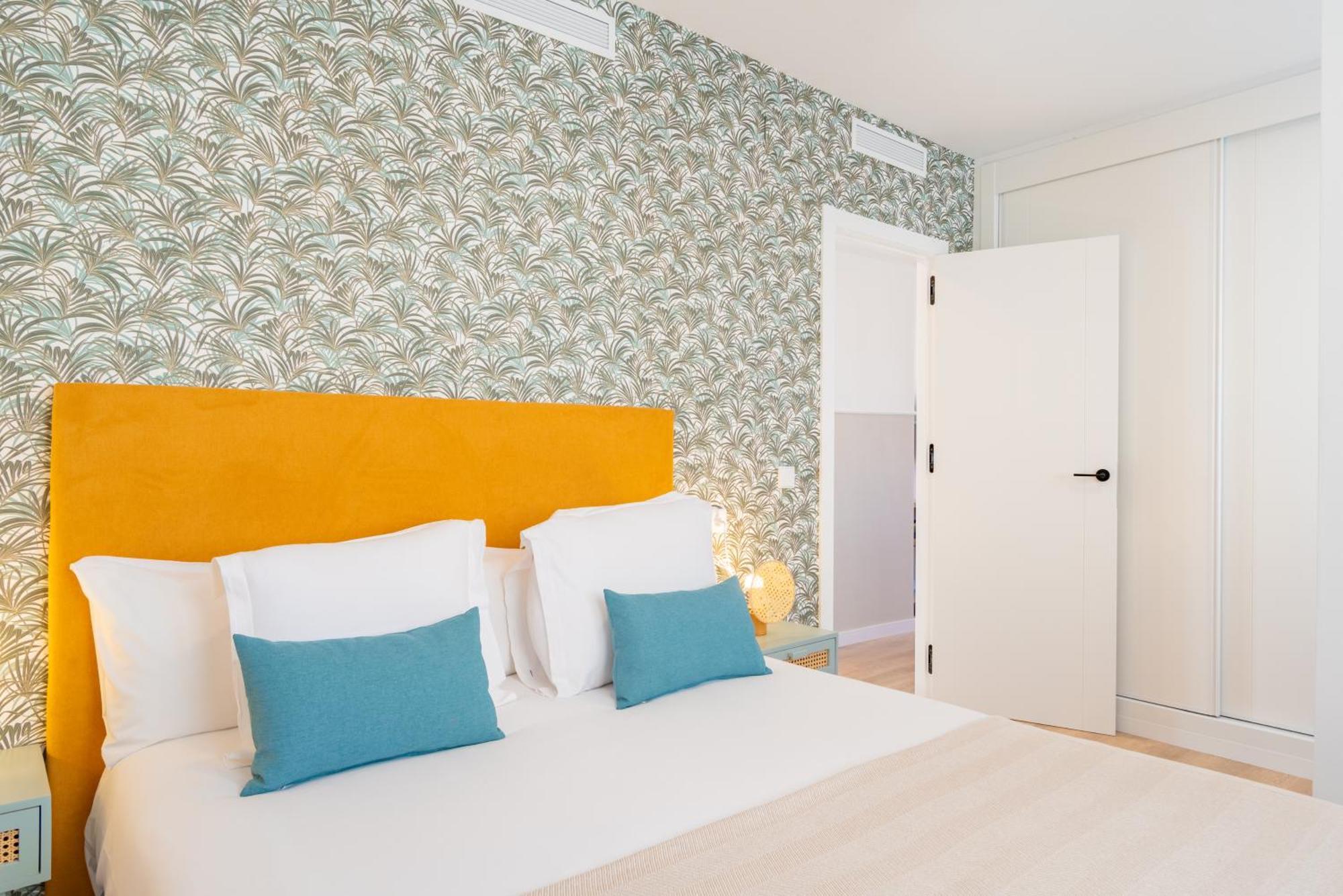Feelathome Atarazanas Apartments Malaga Exterior photo